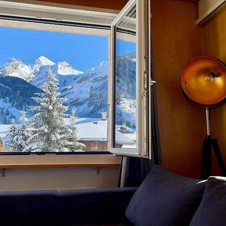 Swiss Alps Апартаменты *